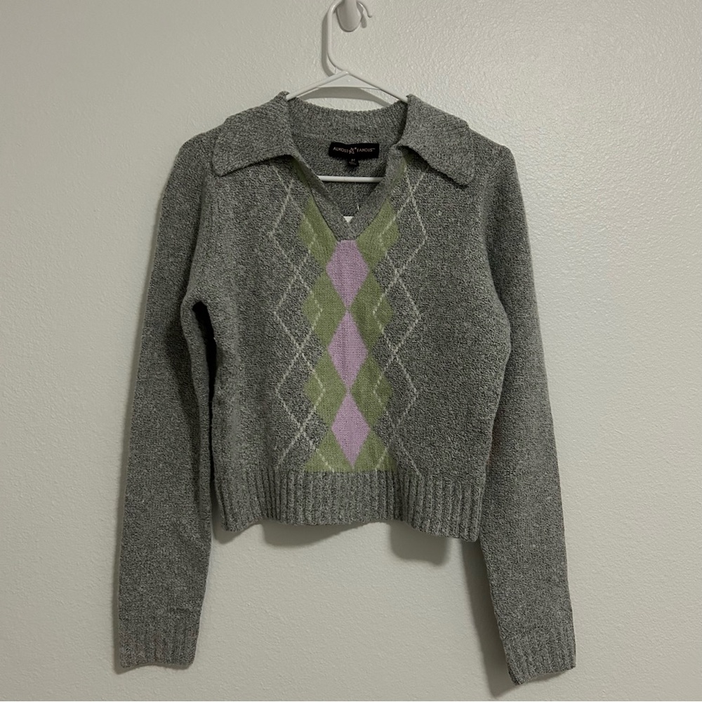 NWT Almost Famous Soft Gray Argyle Preppy Academic Sweater - Picture 2 of 5